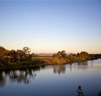 Lake Wivenhoe - Accommodation QLD