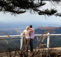 Picnic Point Lookout And Parkland - Accommodation QLD