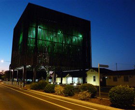 Tree Of Knowledge Memorial - Accommodation QLD 0