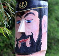 Maryboroughs Bollards - Accommodation QLD