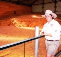 Dinosaurs and Opals Four Wheel Drive Track - Accommodation QLD
