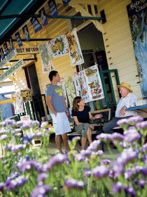 Alpha Petrified Wood - Accommodation QLD 0