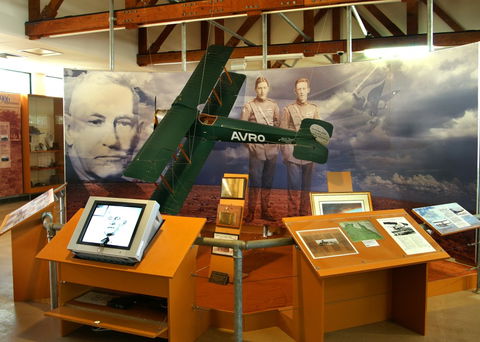 Waltzing Matilda Centre - Accommodation QLD 1