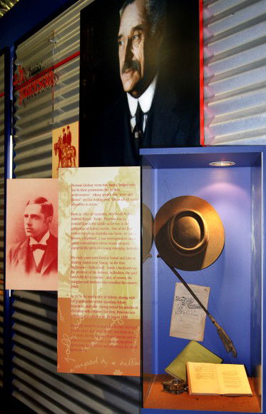 Waltzing Matilda Centre - Accommodation QLD 9
