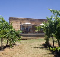 Shantell Vineyard - Accommodation QLD