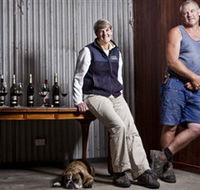 Jones Winery  Vineyard - Accommodation QLD