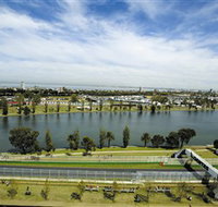 Albert Park - Accommodation QLD