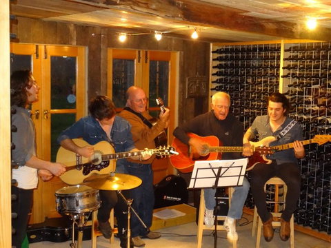 Munari Wines - Accommodation QLD 3