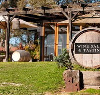 Saint Regis Winery Food  Wine Bar - Accommodation QLD