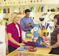 Shopping in The Rocks - Accommodation QLD