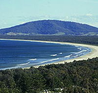Sir Charles Kingsford Smith Memorial and Lookout - Accommodation QLD