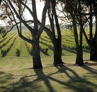 Henry's Drive Vignerons - Accommodation QLD