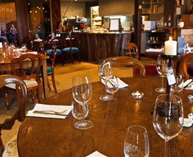 Jones Winery & Vineyard Cafe - Accommodation QLD 6