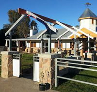 Flyfaire Wines - Accommodation QLD