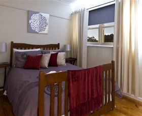 Politini Wines - Accommodation QLD 4