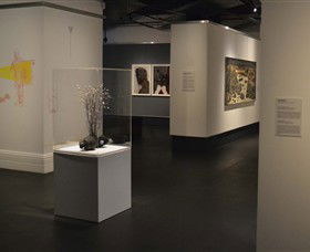 The Gallery At Bayside Arts And Cultural Centre - Accommodation QLD 3