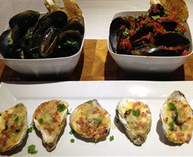 Advance Mussel Supply - Accommodation QLD 1