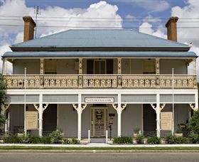 Glenara Gallery - Accommodation QLD 0
