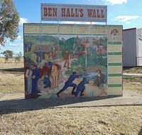 Ben Halls Wall - Accommodation QLD