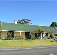 The Black Swan Gallery - Accommodation QLD