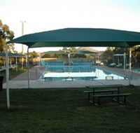Binalong Memorial Swimming Pool - Accommodation QLD