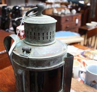 King's Antiques  Collectables - Accommodation QLD
