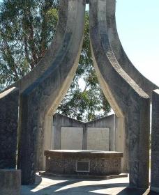 Inverell And District Bicentennial Memorial - Accommodation QLD 0