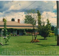 Tumut Valley Violets - Accommodation QLD