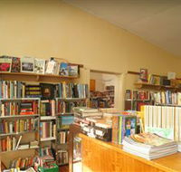 Corryong Browsers Bookshop - Accommodation QLD