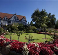 Cockington Green Gardens - Accommodation QLD