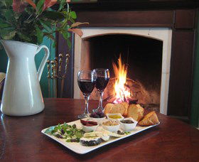 Ambermere Inn - EST 1845 - Accommodation QLD 0