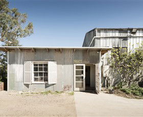 Quealy Winemakers - Accommodation QLD 4