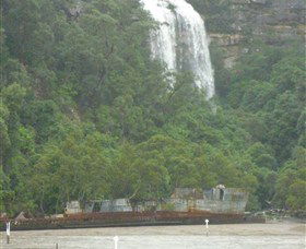 The Riverboat Postman - Accommodation QLD 4
