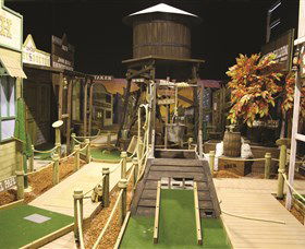 Mega Mini Golf - Accommodation QLD 2