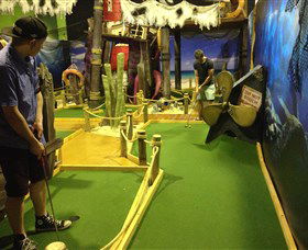 Mega Mini Golf - Accommodation QLD 6