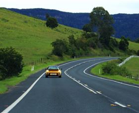 Cliff To Coast Sports Car Drives - Accommodation QLD 7