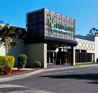 Everglades Country Club - Accommodation QLD