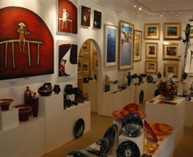 Articles Fine Art Gallery - Accommodation QLD 0