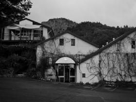 Amphora Wine Group - Accommodation QLD 0