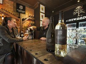 Maximilian's Restaurant And Sidewood Estate Cellar Door - Accommodation QLD 3