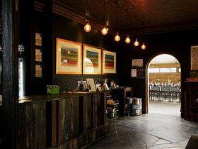 Maximilian's Restaurant And Sidewood Estate Cellar Door - Accommodation QLD 1