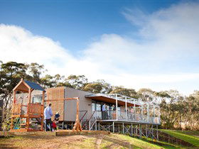 Gemtree Wines Sustainable Cellar Door - Accommodation QLD 1
