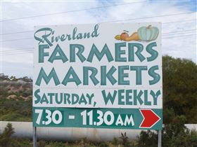 Riverland Farmers Market - Accommodation QLD 0
