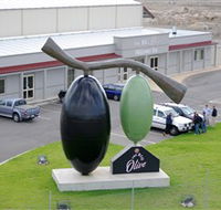 The Big Olive - Accommodation QLD
