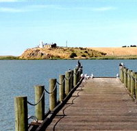 Point Malcolm Lighthouse - Accommodation QLD