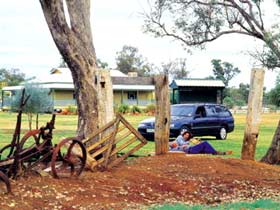 Charleville - Graham Andrews Parklands - Accommodation QLD 3