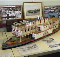 Wentworth Model Paddlesteamer Display - Accommodation QLD