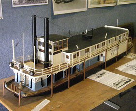 Wentworth Model Paddlesteamer Display - Accommodation QLD 2