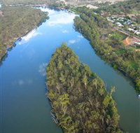 Sturt's Tree - Accommodation QLD