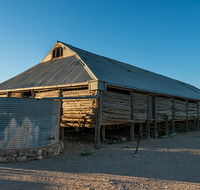 Mungo Woolshed - Accommodation QLD